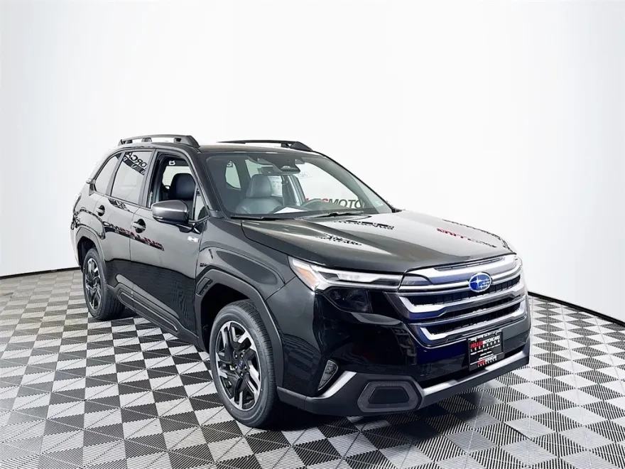 2025 Subaru Forester Limited photo 1