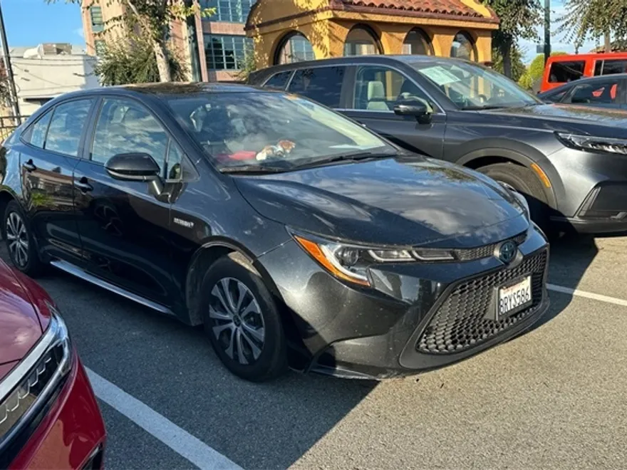 2021 Toyota Corolla Hybrid LE photo 1