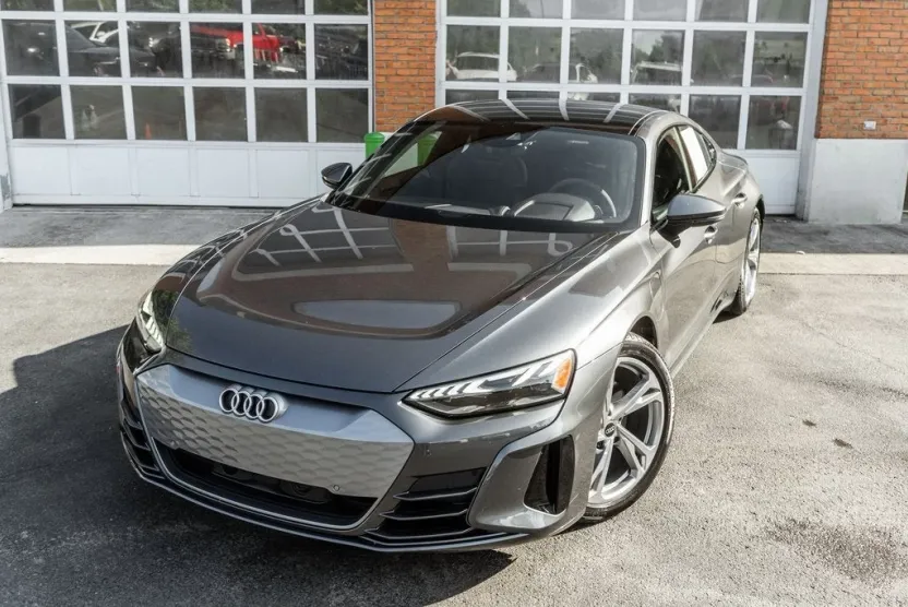 2022 Audi e-tron GT Premium Plus photo 1