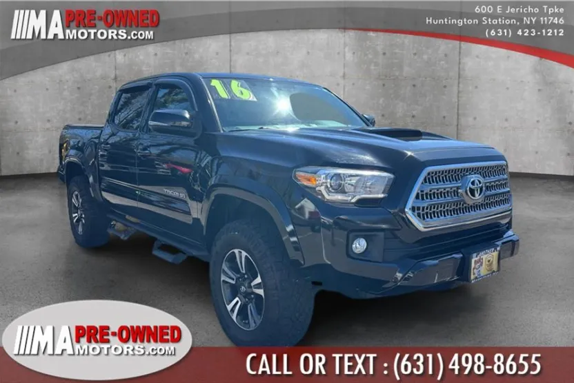 2016 Toyota Tacoma Double Cab TRD photo 1