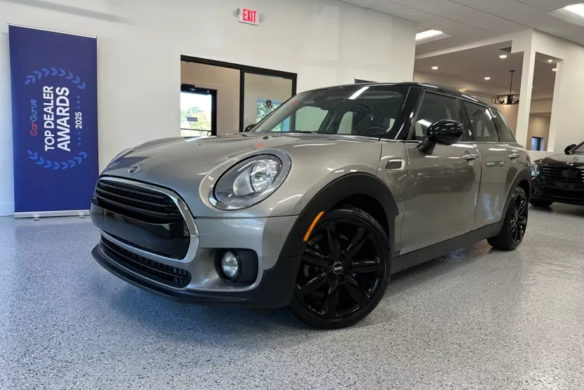 2016 Mini Clubman Base photo 1