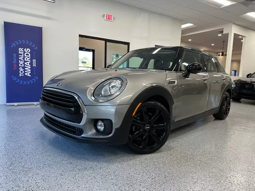 2016 Mini Clubman Base photo 1