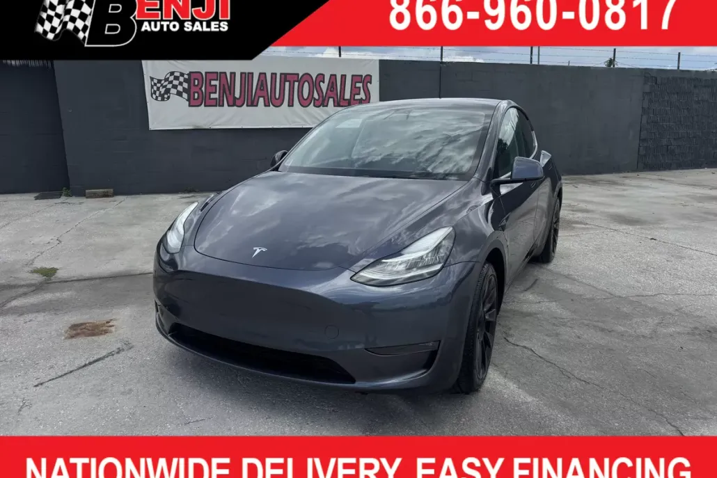2022 Tesla Model Y Long Range photo 1