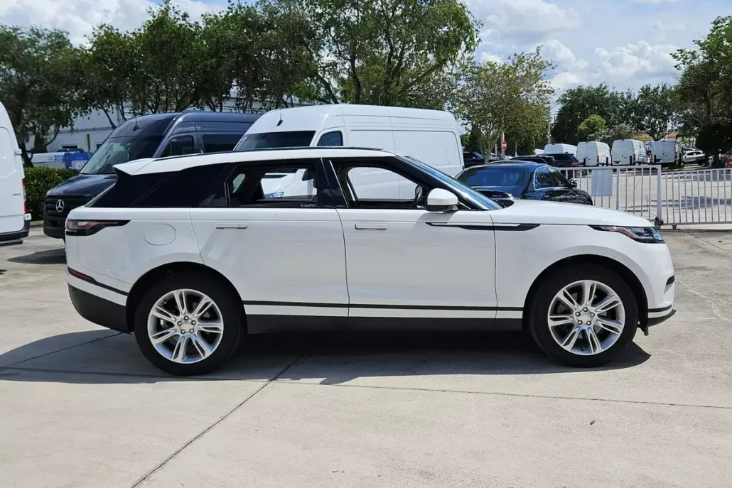 2023 Land Rover Range Rover Velar S photo 1