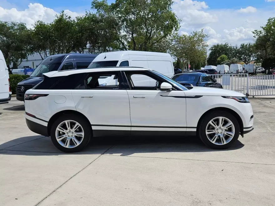 2023 Land Rover Range Rover Velar S photo 1
