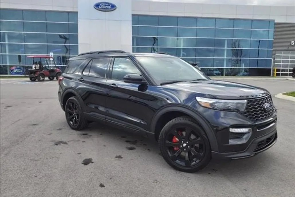 2024 Ford Explorer ST photo 1