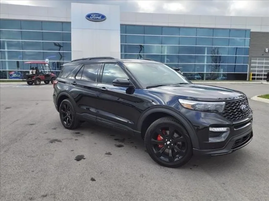 2024 Ford Explorer ST photo 1