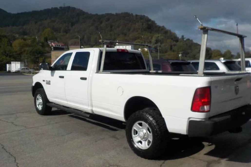 2014 Ram 2500 Tradesman photo 1