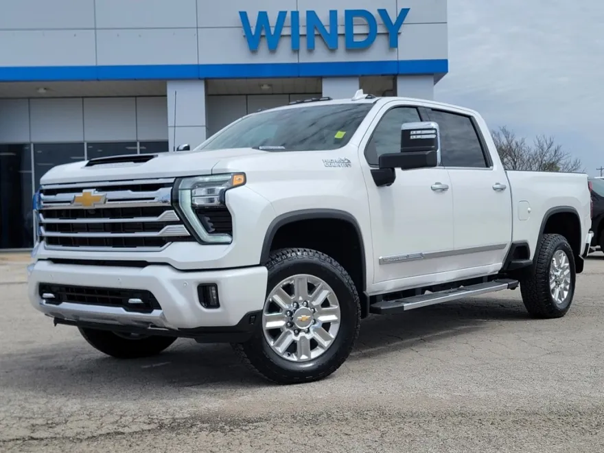 2025 Chevrolet Silverado High Country photo 1