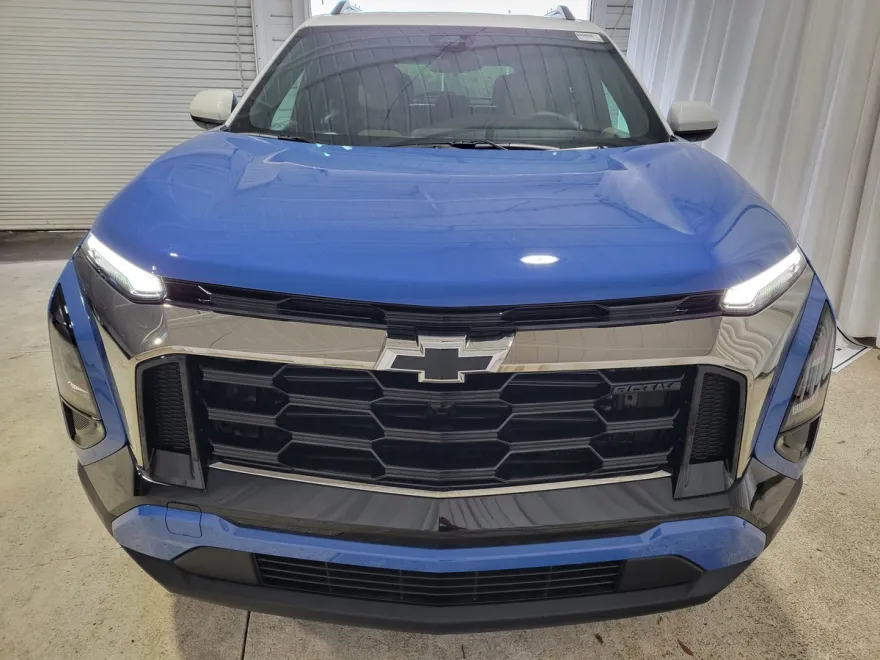 2026 Chevrolet Equinox ACTIV photo 1