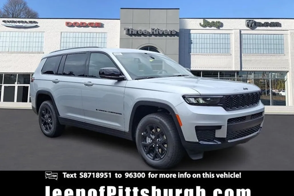 2025 Jeep Grand Cherokee Altitude photo 1