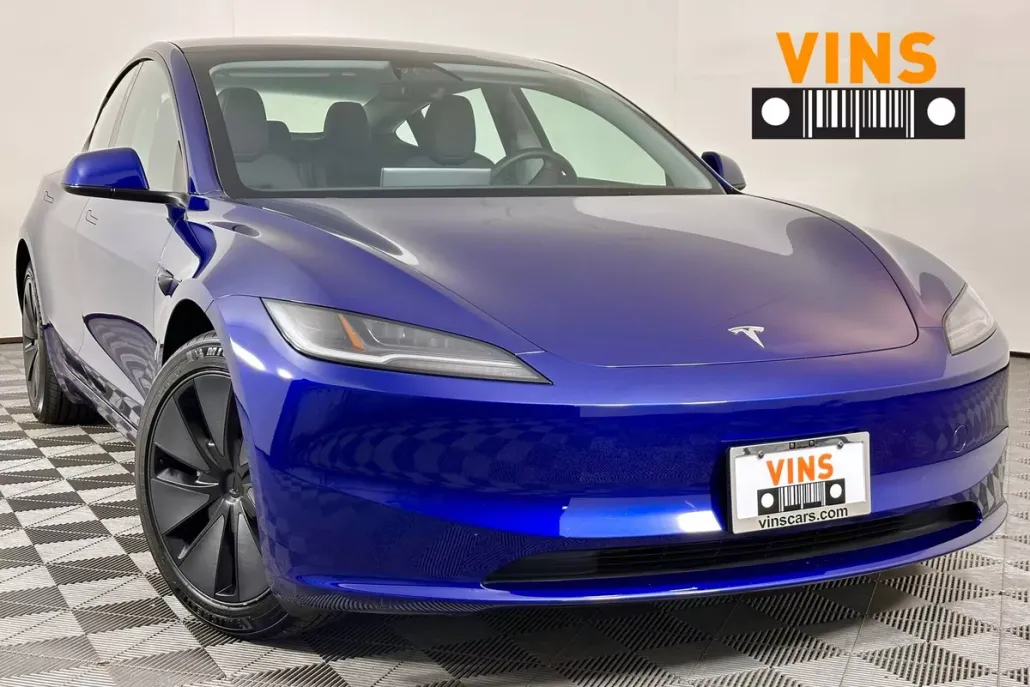 2025 Tesla Model 3 Performance photo 1