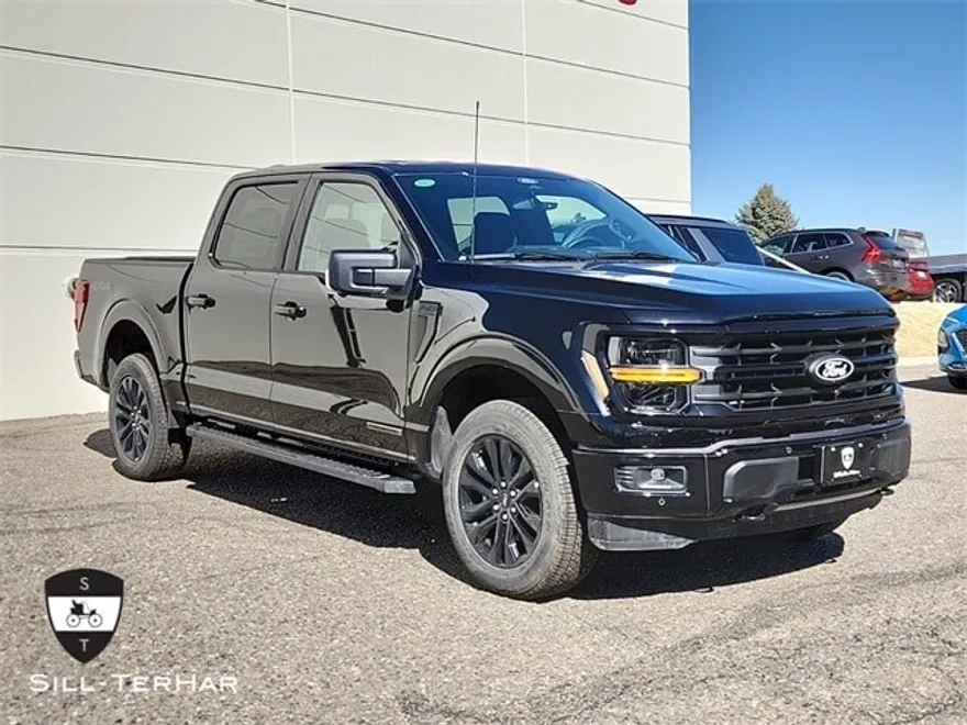 2025 Ford F-150 XLT photo 1