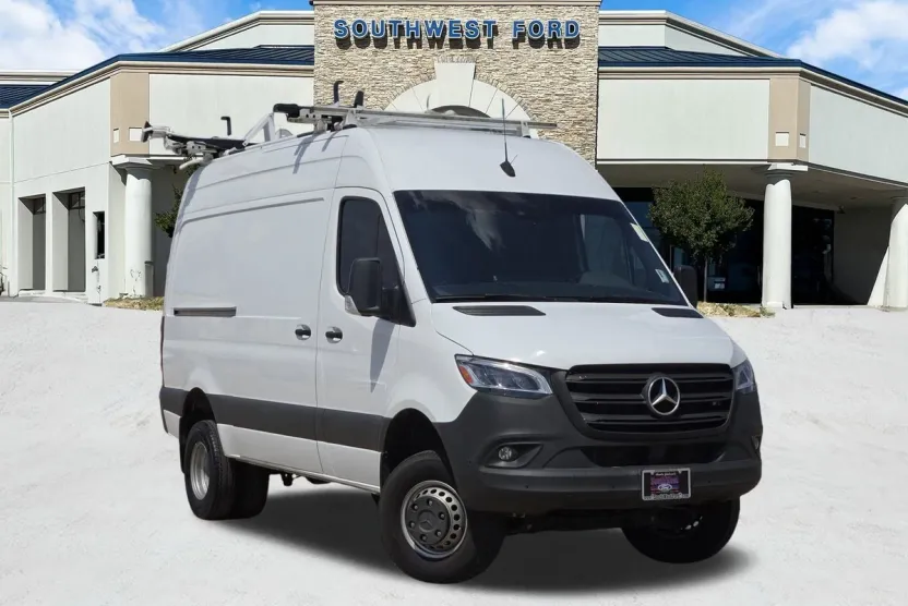 2024 Mercedes Benz Sprinter 3500 144 WB Standard Roof photo 1
