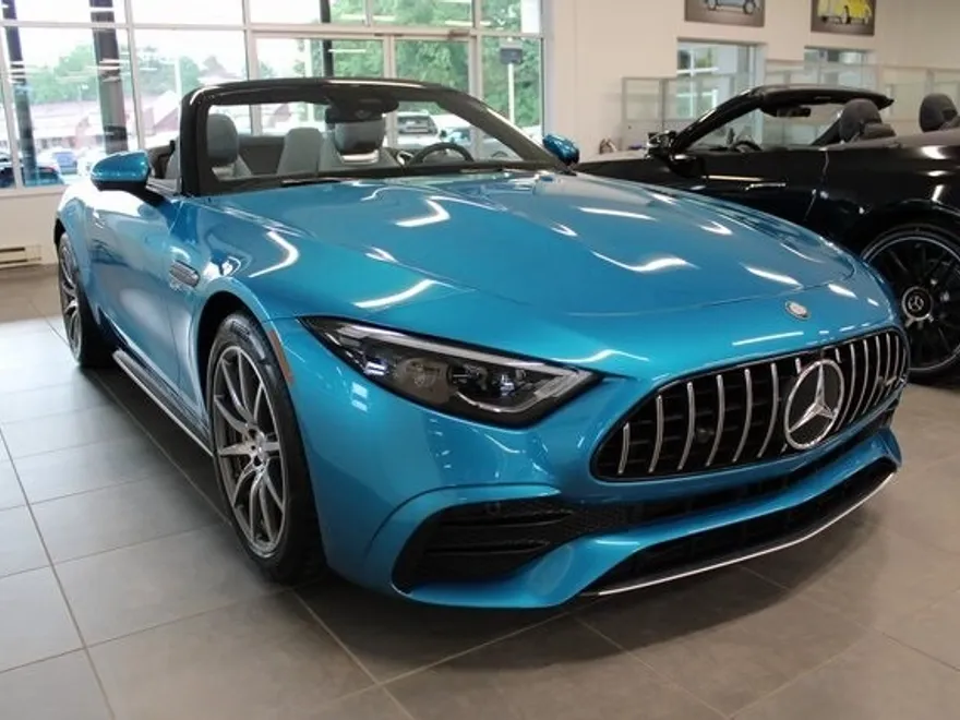 2024 Mercedes Benz SL AMG 43 photo 1