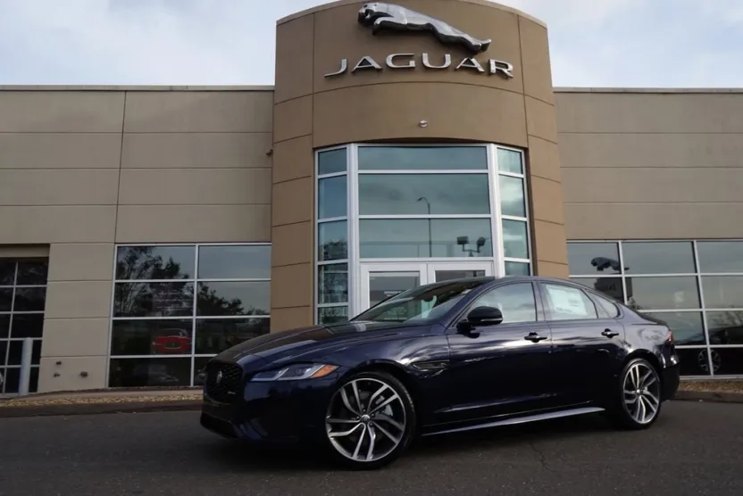2024 Jaguar XF P300 R-Dynamic SE photo 1