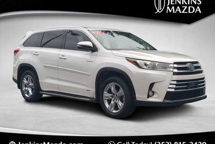 2017 Toyota Highlander Hybrid photo 1
