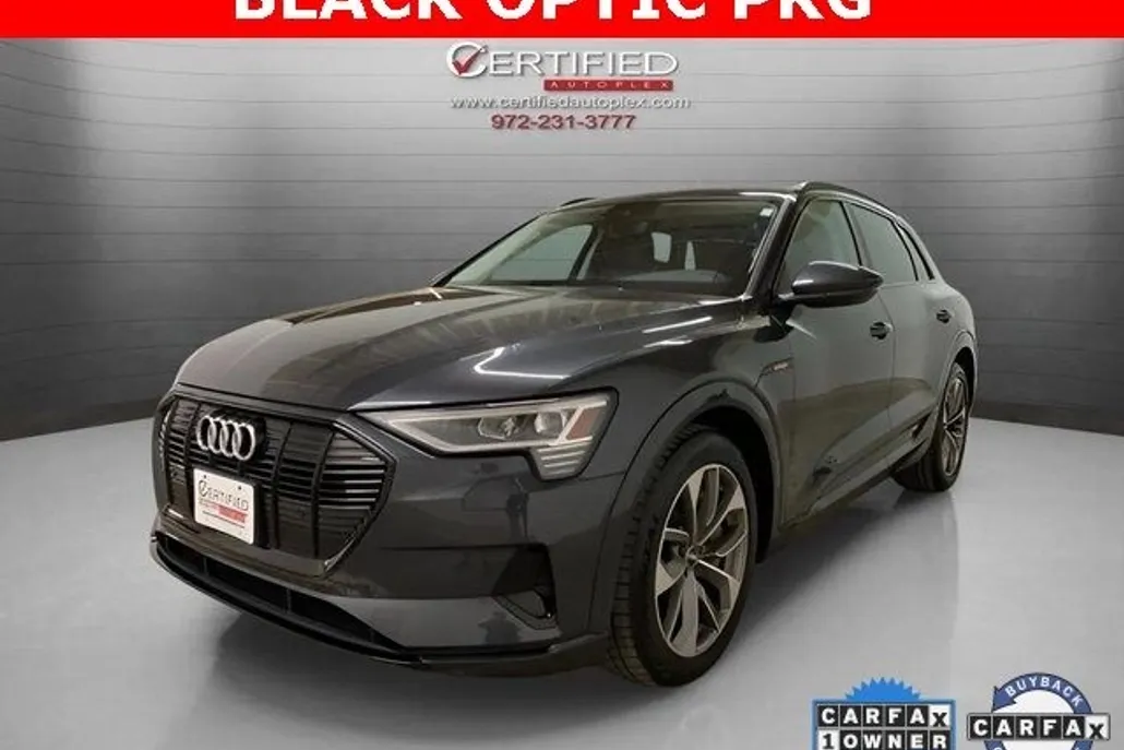 2021 Audi e-tron Premium photo 1