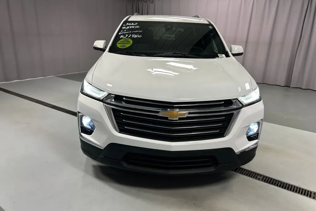 2022 Chevrolet Traverse Cloth photo 1
