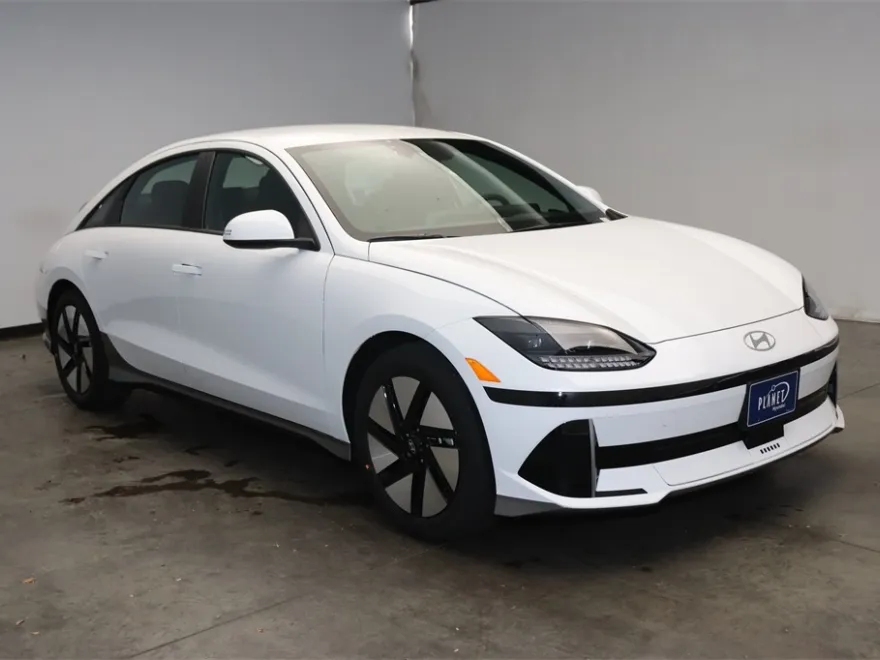 2025 Hyundai Ioniq 6 SE photo 1