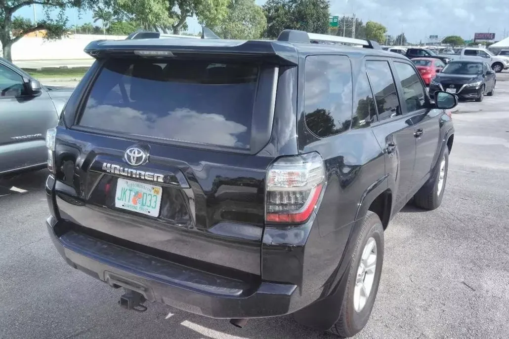 2023 Toyota 4Runner SR5 photo 1