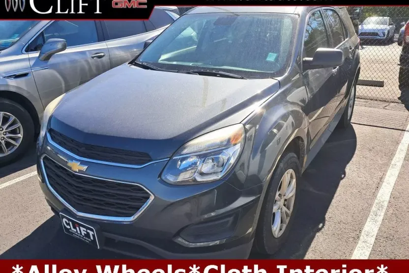 2017 Chevrolet Equinox LS photo 1