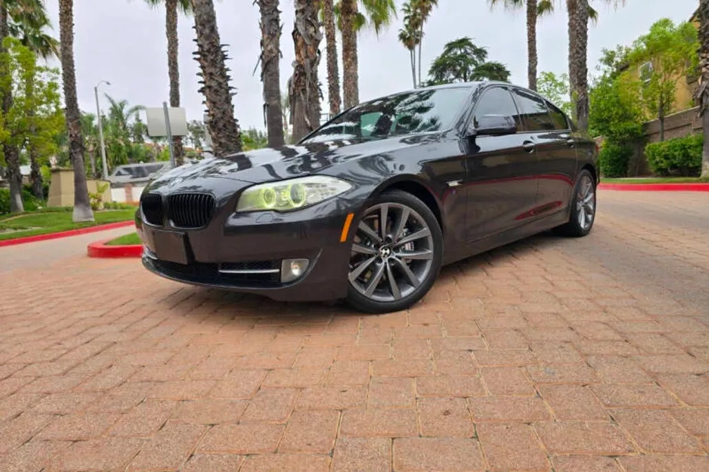 2012 Bmw 535i 5-Series photo 1