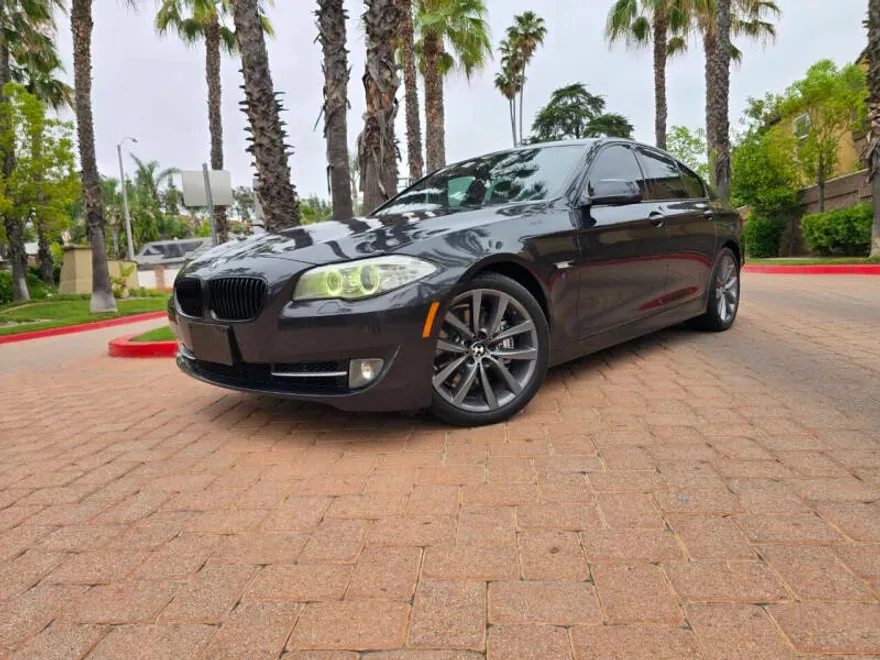 2012 Bmw 535i 5-Series photo 1