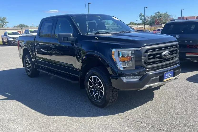 2021 Ford F-150 XLT FX4 photo 1