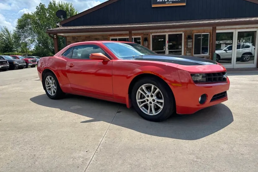 2010 Chevrolet Camaro Coupe 2LT photo 1