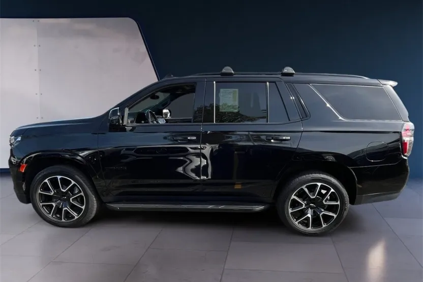 2021 Chevrolet Tahoe RST photo 1