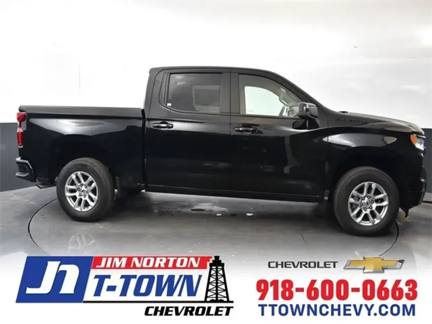 2025 Chevrolet Silverado 1500 RST photo 1