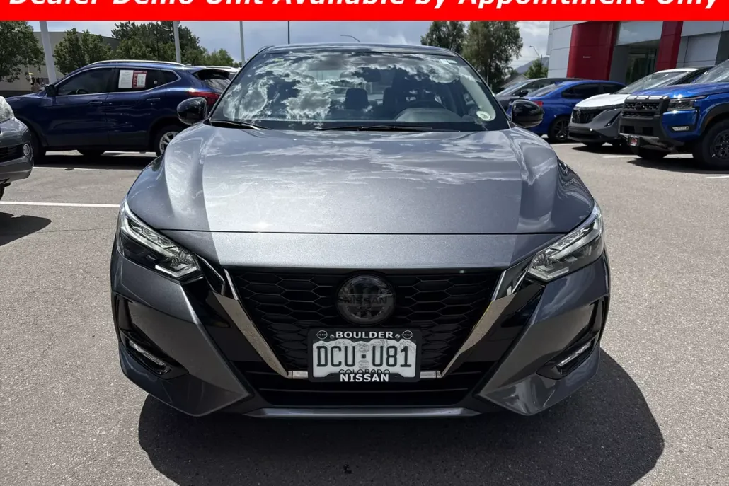 2023 Nissan Sentra SR photo 1