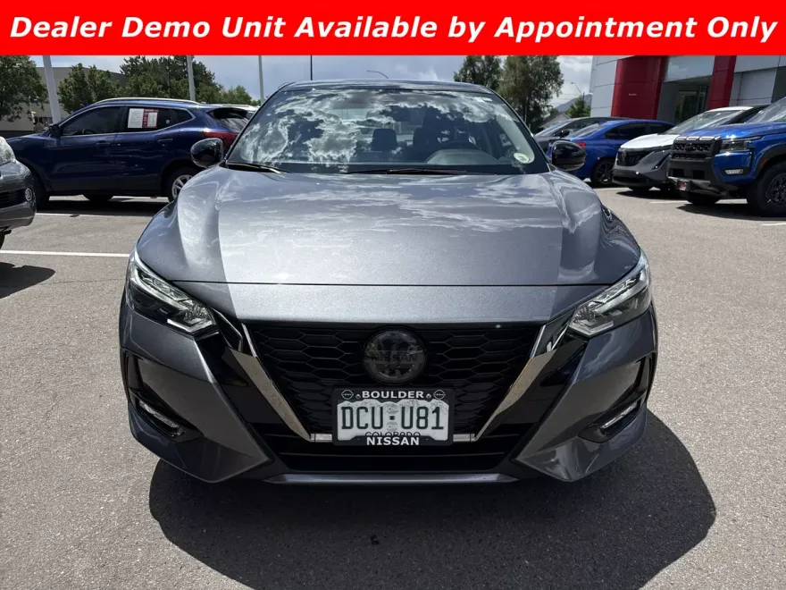 2023 Nissan Sentra SR photo 1