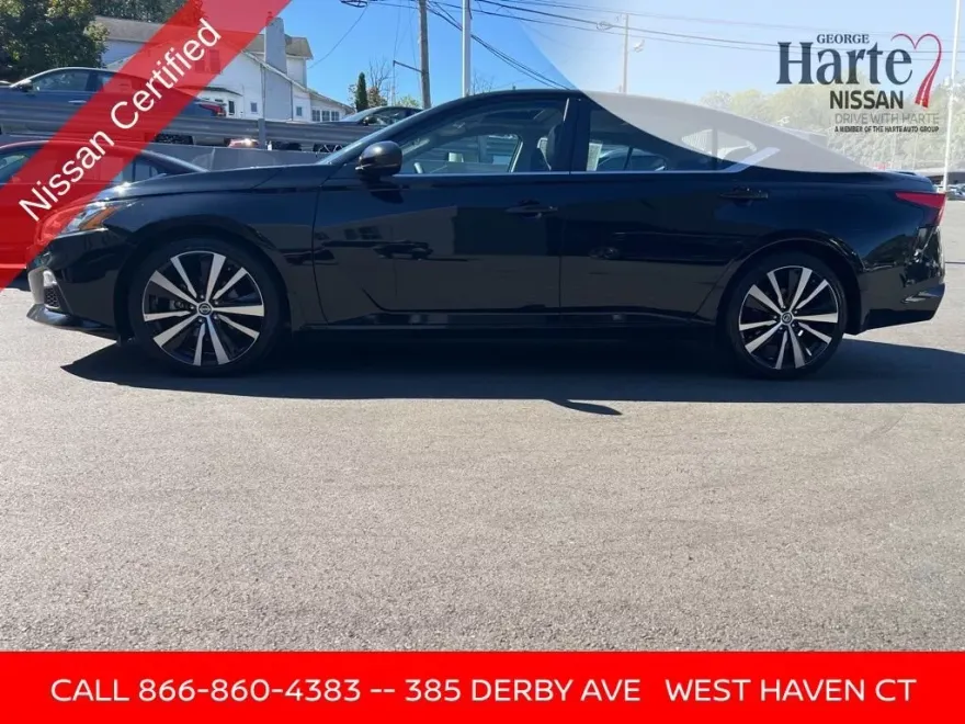2021 Nissan Altima 2.5 SR photo 1