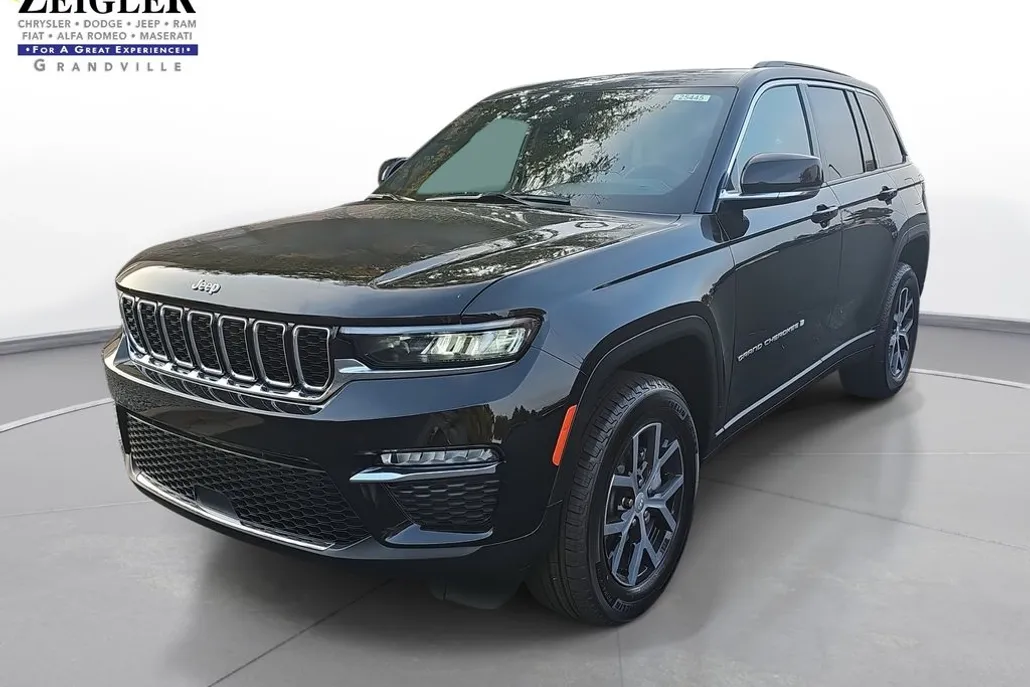 2025 Jeep Grand Cherokee Limited Sport photo 1