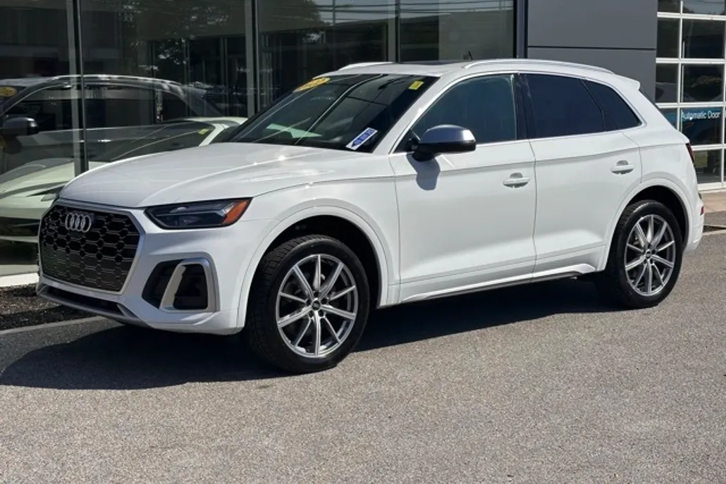 2022 Audi SQ5 Premium Plus photo 1