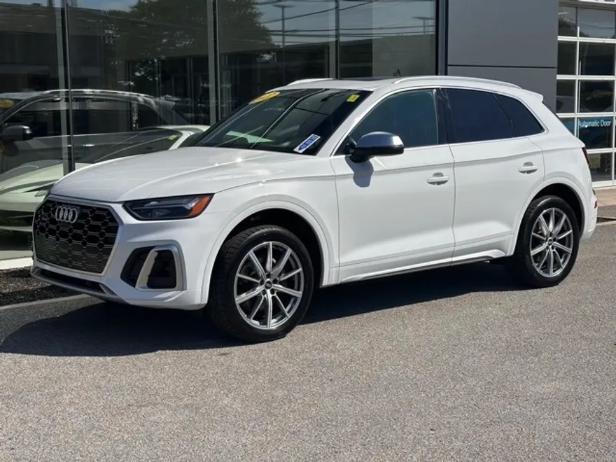 2022 Audi SQ5 Premium Plus photo 1