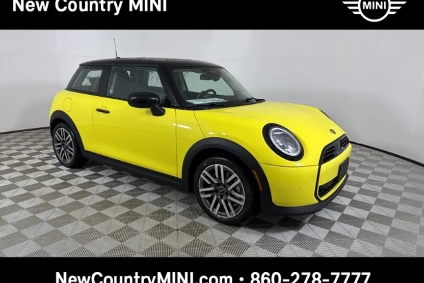 2025 Mini Cooper 2 Door Hardtop Signature photo 1
