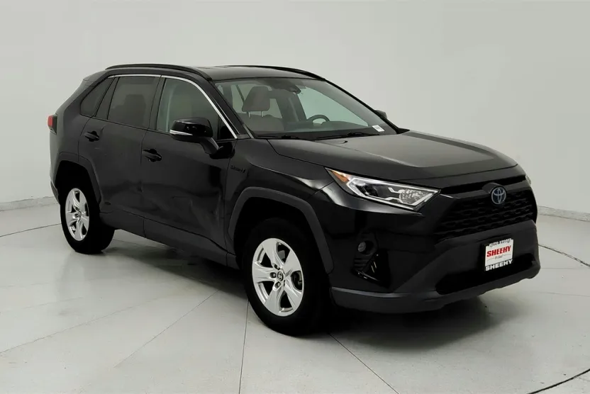 2020 Toyota RAV4 Hybrid XLE photo 1