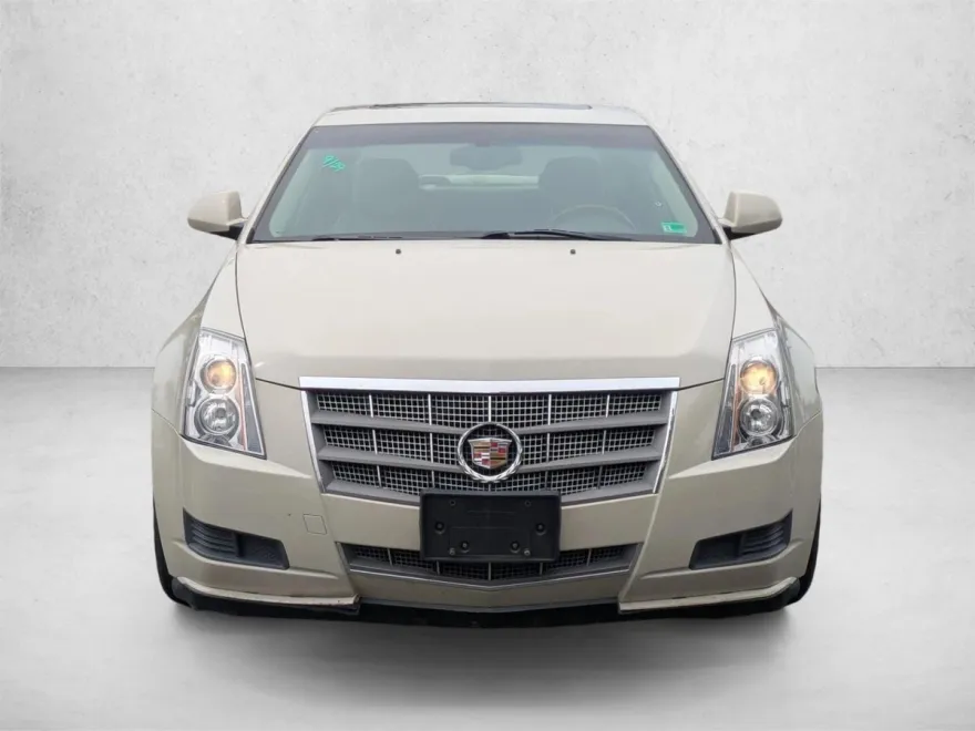 2010 Cadillac CTS Luxury photo 1