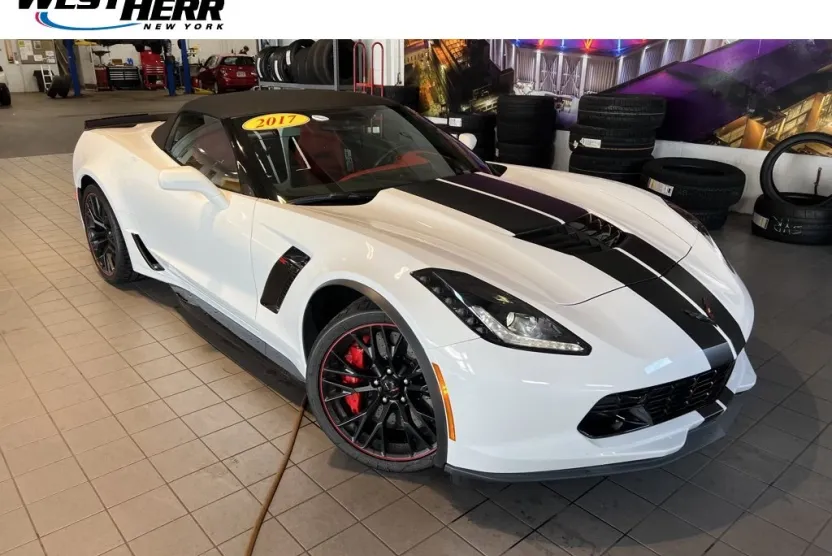 2017 Chevrolet Corvette Z06 2LZ Convertible photo 1
