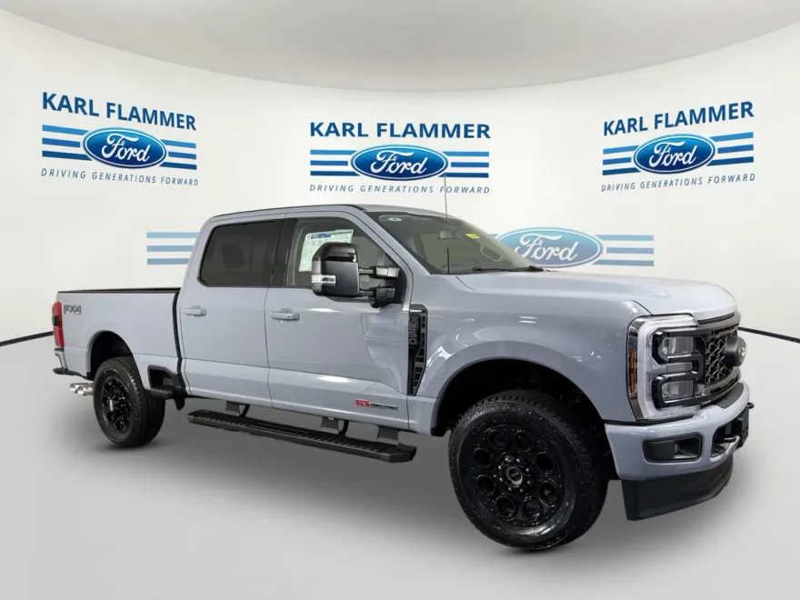 2025 Ford F-250 Lariat photo 1