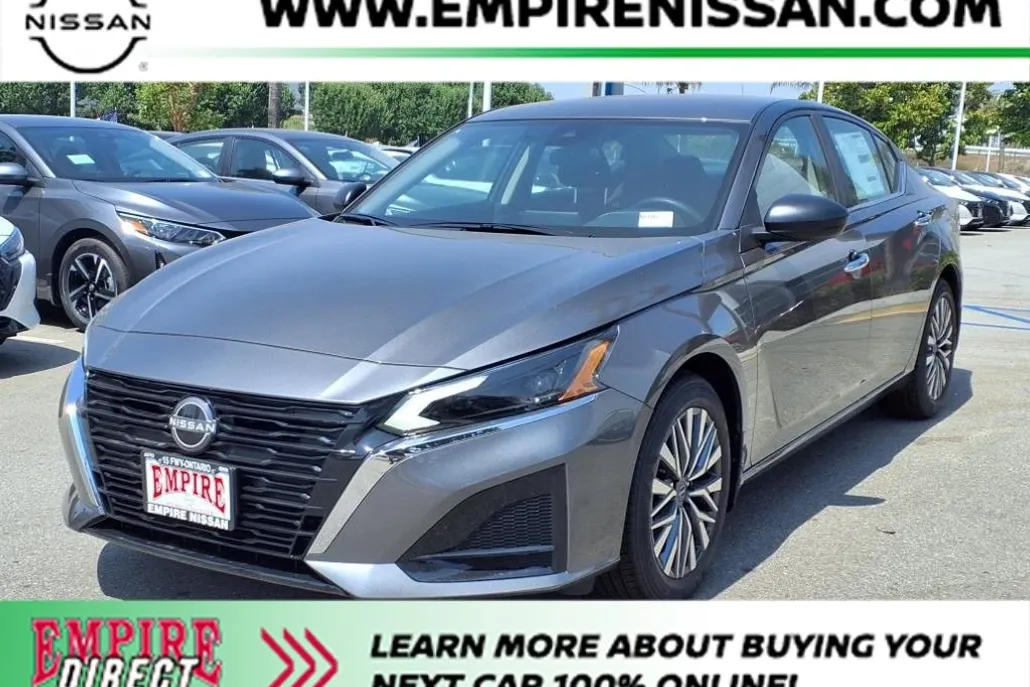 2025 Nissan Altima SV photo 1