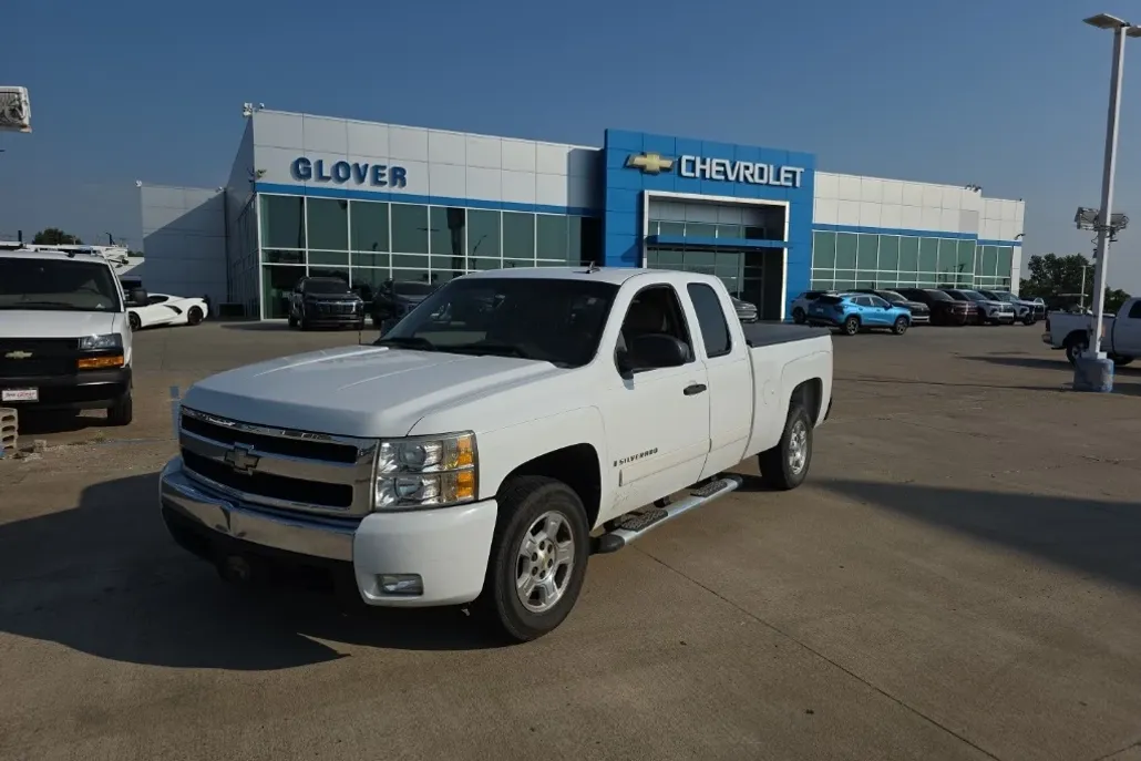 2008 Chevrolet Silverado 1500 LT1 photo 1