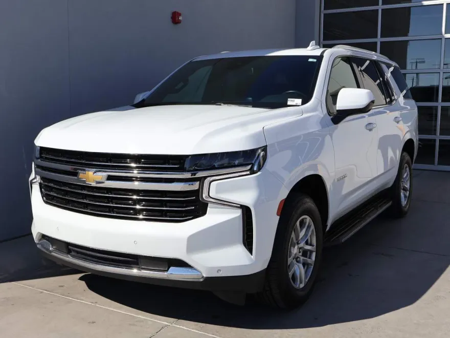 2023 Chevrolet Tahoe LT photo 1