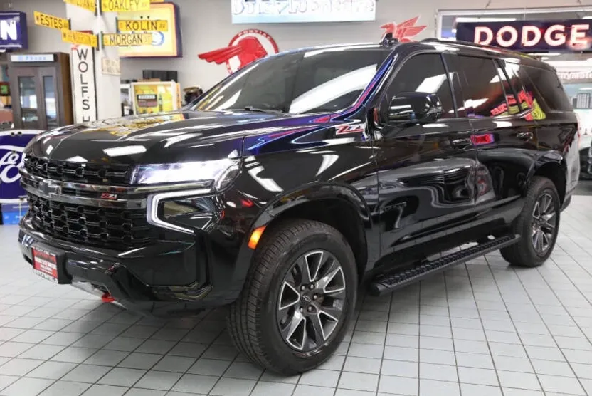 2021 Chevrolet Tahoe Z71 photo 1