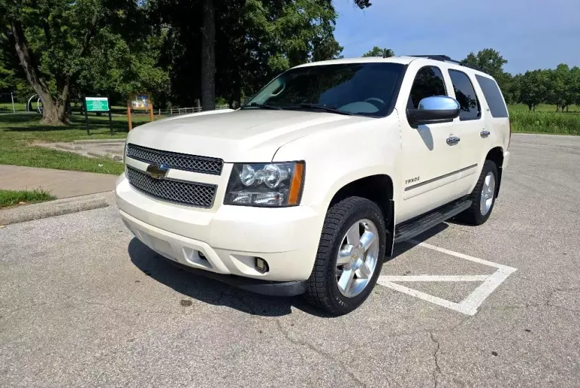 2011 Chevrolet Tahoe LTZ photo 1
