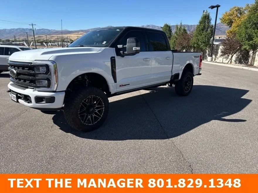 2024 Ford F-350 Lariat photo 1