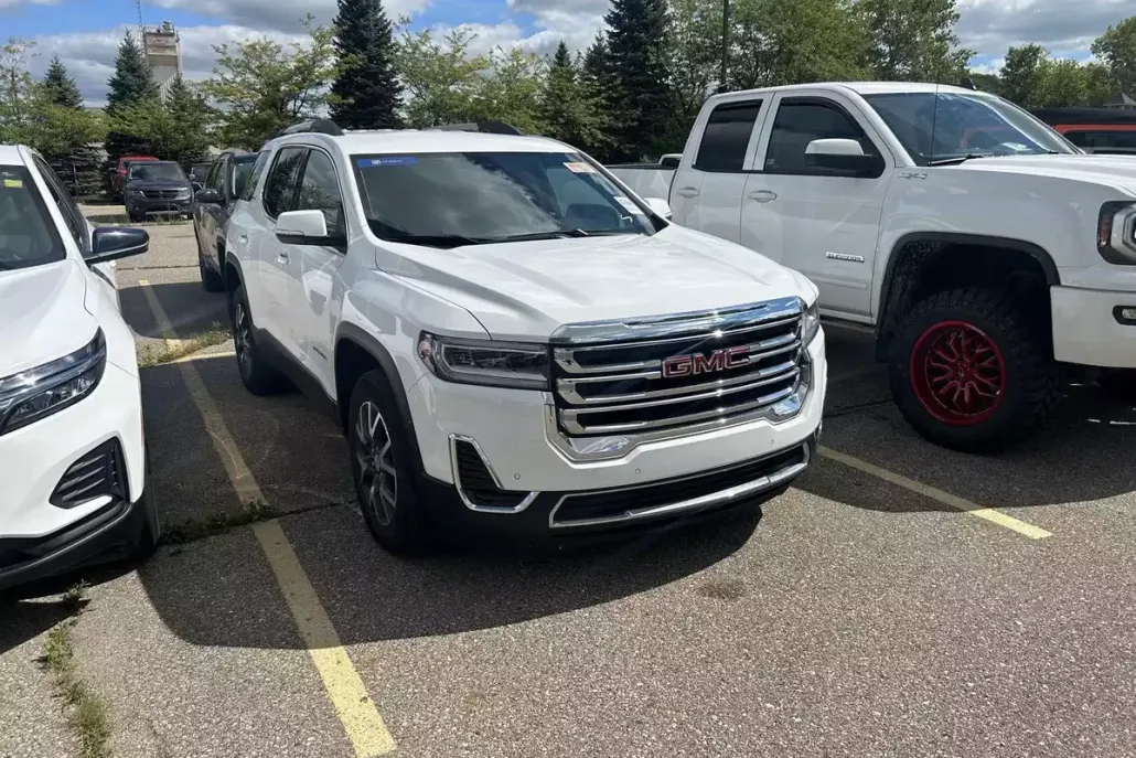 2023 Gmc Acadia SLE photo 1